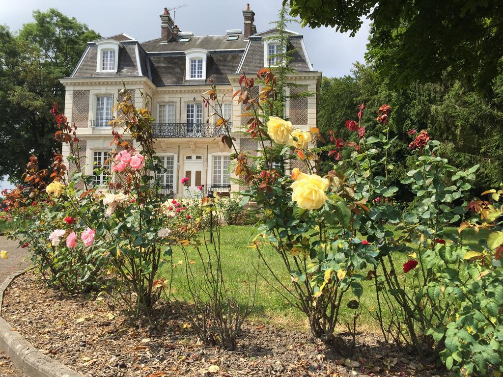 Chateau D'Avesnes - Le Castelet Exterior foto