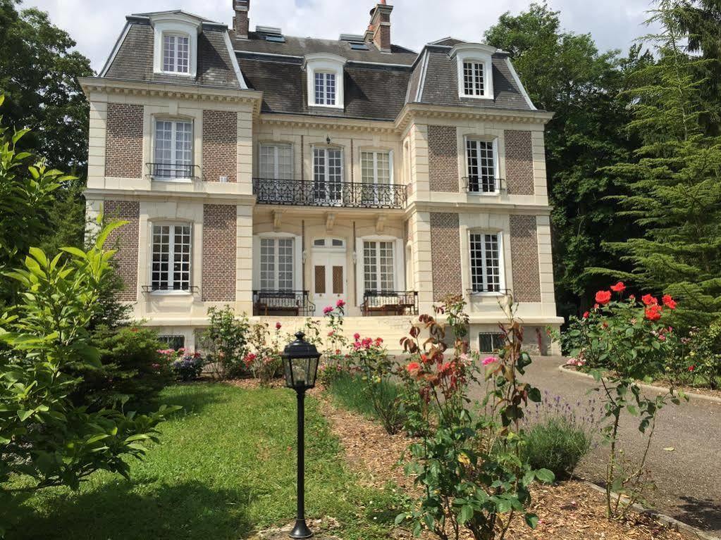Chateau D'Avesnes - Le Castelet Exterior foto