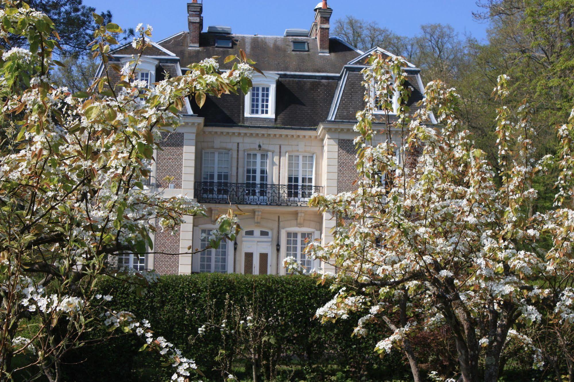 Chateau D'Avesnes - Le Castelet Exterior foto